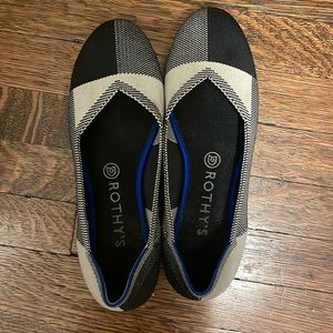 Black and White Rothy’s